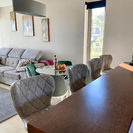 Apartamento New Stunning Ocean Aprt In 